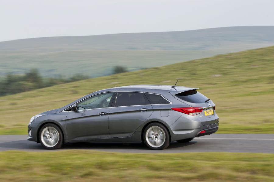  Hyundai i40 Station Wagon CRDi 2011 года  (UK) (фото 33 из 146)